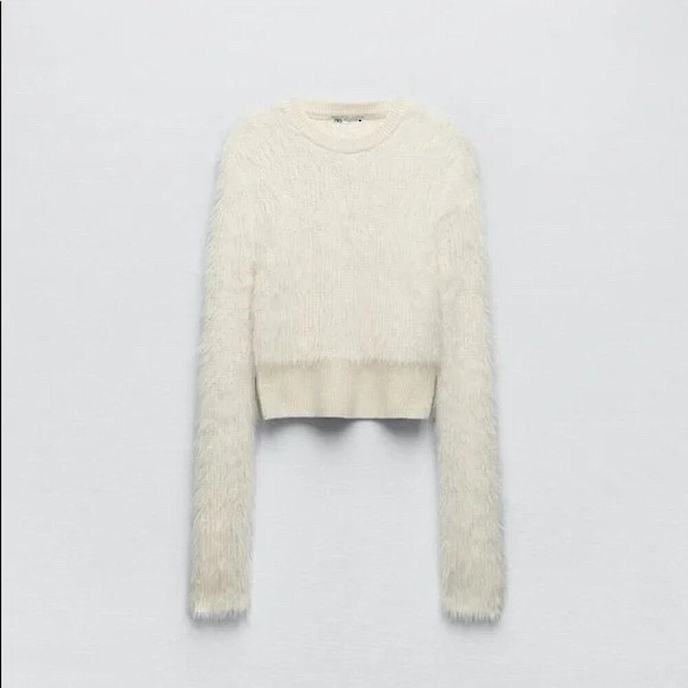 🤍 Zara Soft Cream Crew Neck Sweater, Size: M